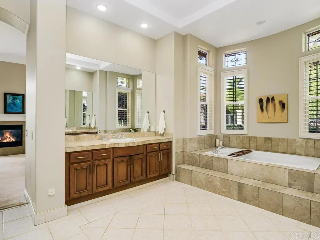 https://cdn.realtyfeed.com/cdn/127/306719237/c3347262771d00e1077496e7907910a5.webp