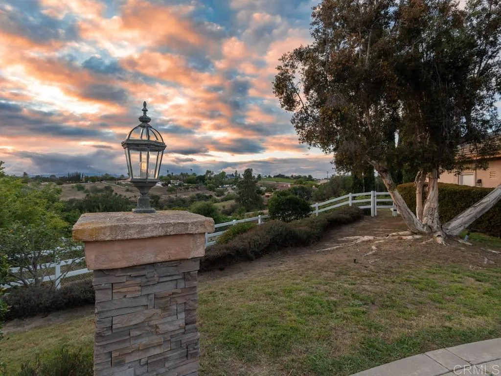 https://cdn.realtyfeed.com/cdn/127/306719237/d17e2247c59af6247204acd23842cd87.webp