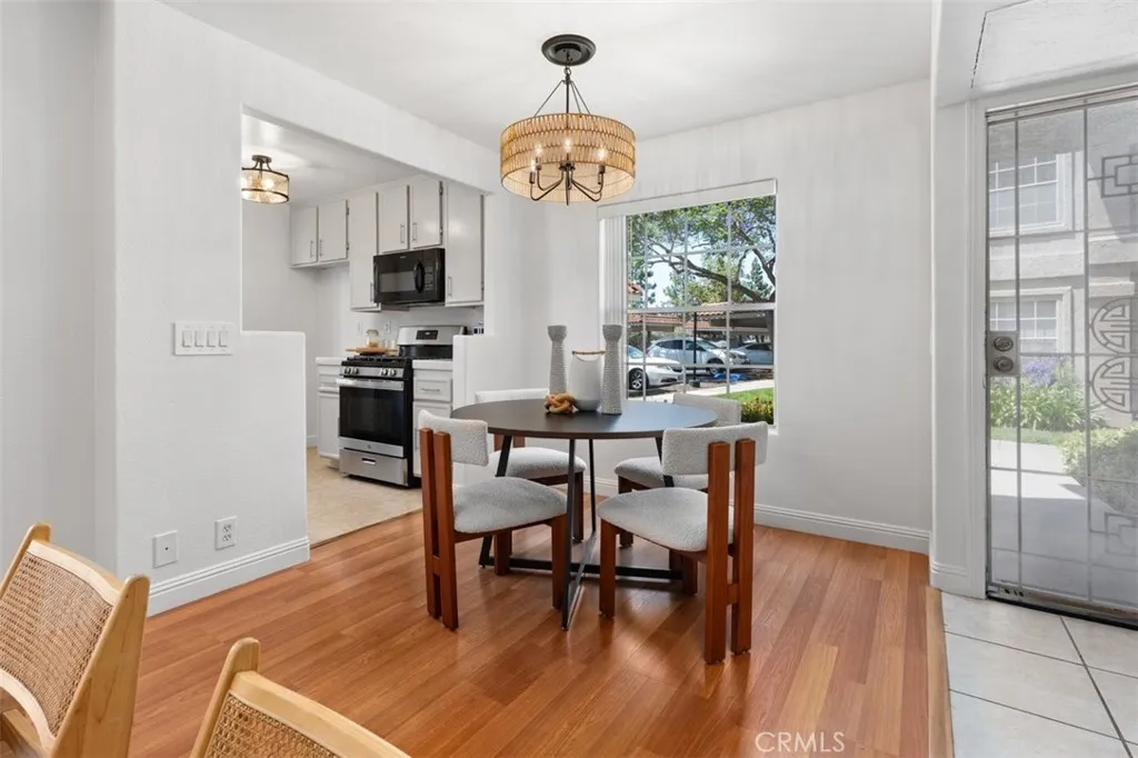 Photo #13: SW26104279 Listing: Photo #13