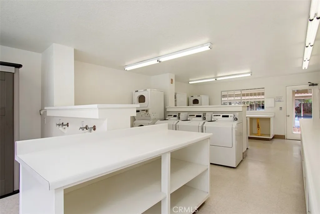 Photo #38: SW26104279 Listing: Photo #38