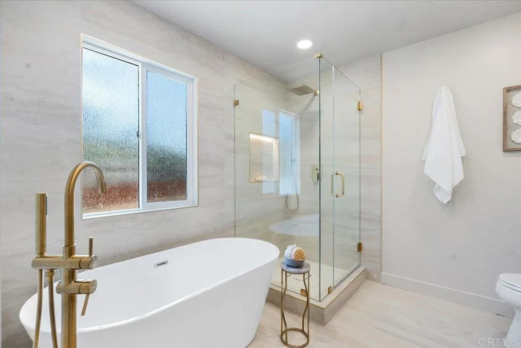 https://cdn.realtyfeed.com/cdn/127/306719262/00b338b56edf6df8531b1ac5b3cd6a90.webp