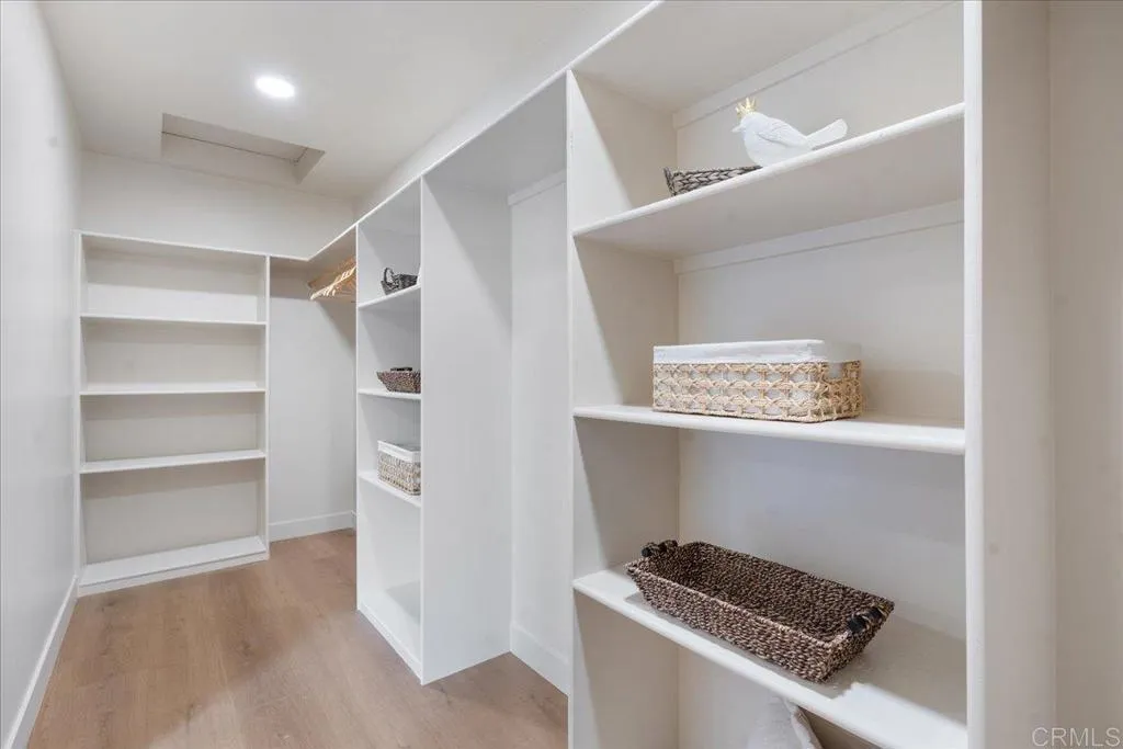 https://cdn.realtyfeed.com/cdn/127/306719262/5d2a3f0b49a785517a08187e7f993c57.webp