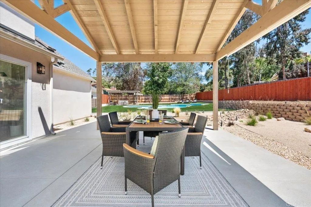 https://cdn.realtyfeed.com/cdn/127/306719262/8cf82bc91c93e8a6bee40c062b804c09.webp