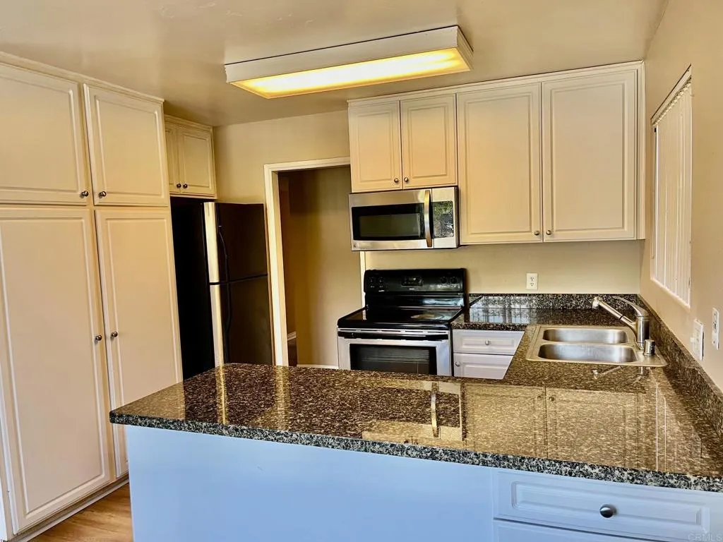 https://cdn.realtyfeed.com/cdn/127/306719267/757dd6abdb4e13e8964aa23c6dfee857.webp