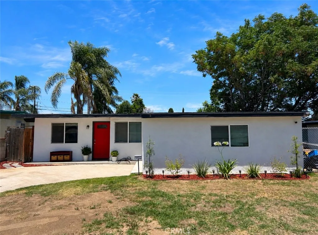 Bloomington, CA 92316