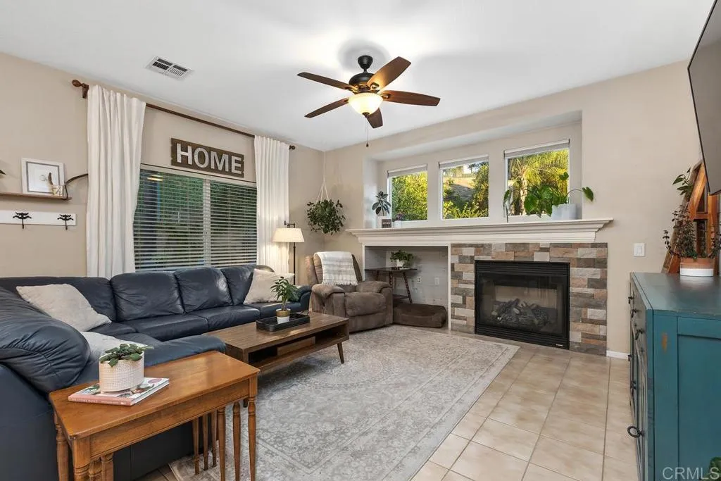 https://cdn.realtyfeed.com/cdn/127/306719312/f4f645e937a4e151c81ed145b67effa9.webp