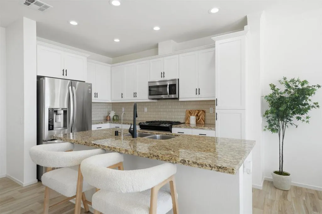 Photo #12: PTP2603730 Listing: Photo #12