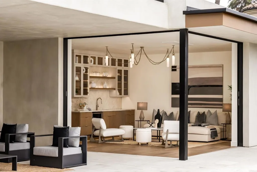 https://cdn.realtyfeed.com/cdn/127/306719362/151bf329f896877adaa34b4641ef239b.webp