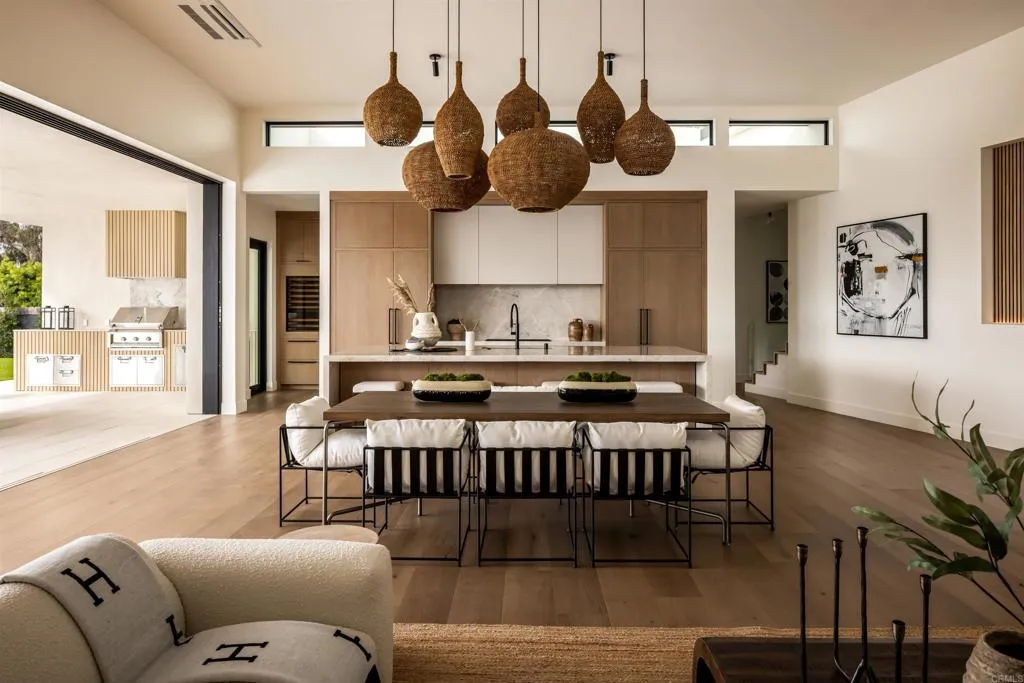 https://cdn.realtyfeed.com/cdn/127/306719362/6dac7b5a0d2e803f7158bd243743453f.webp