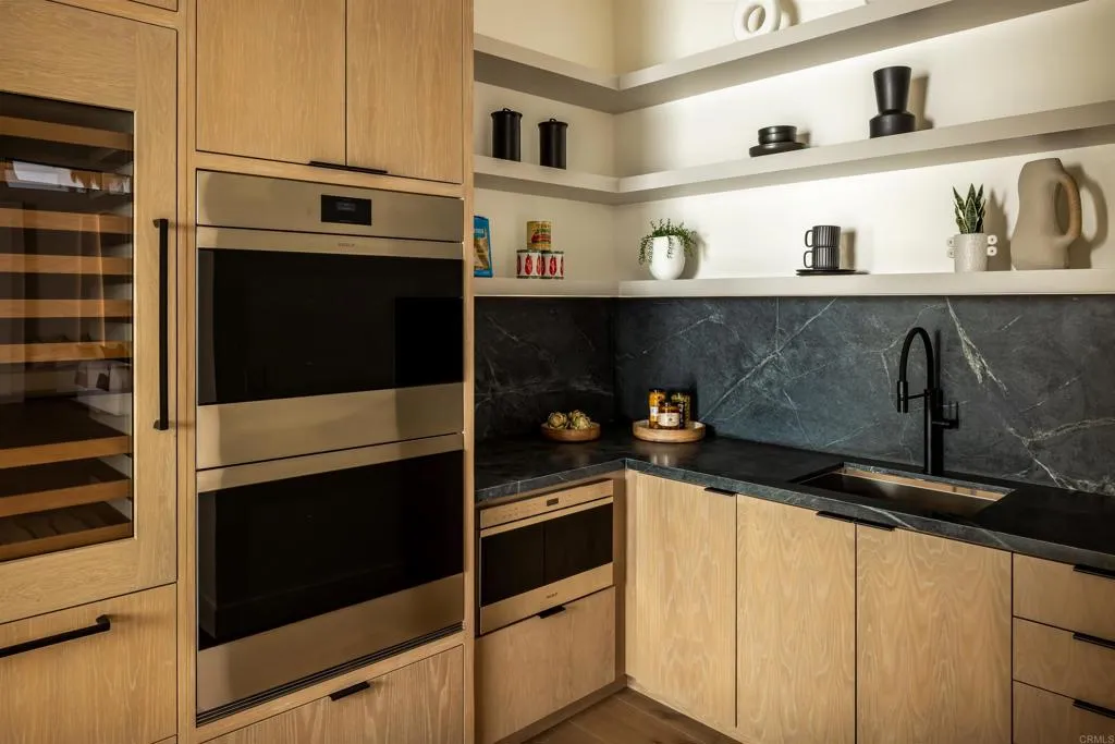https://cdn.realtyfeed.com/cdn/127/306719362/a56fcf24ea2ea3b5e914556e3c31c964.webp