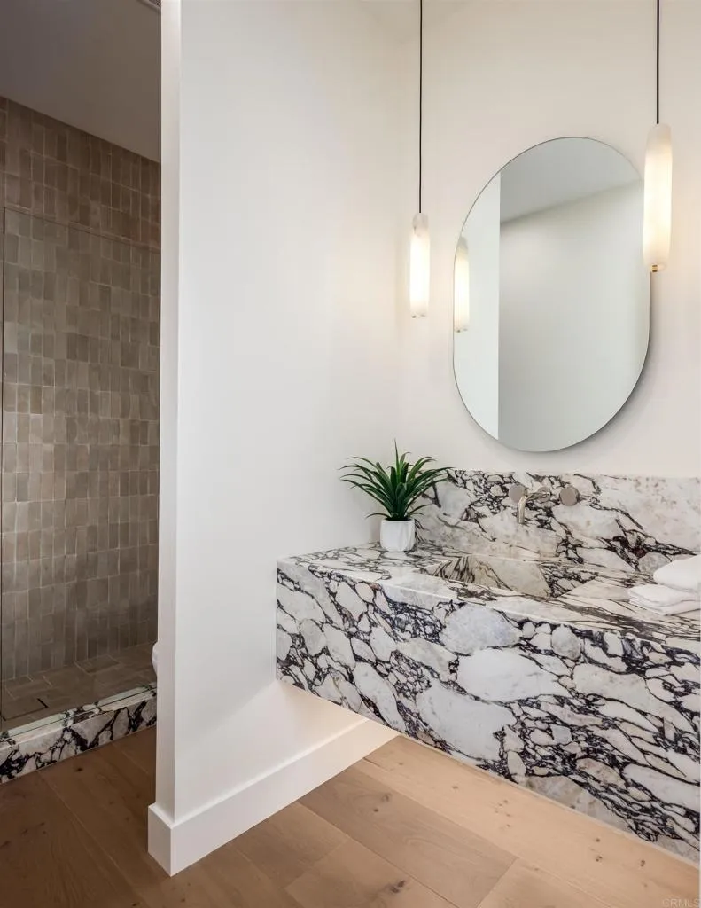 https://cdn.realtyfeed.com/cdn/127/306719362/ebc6a0f3a53461224417ee461f0fda6e.webp