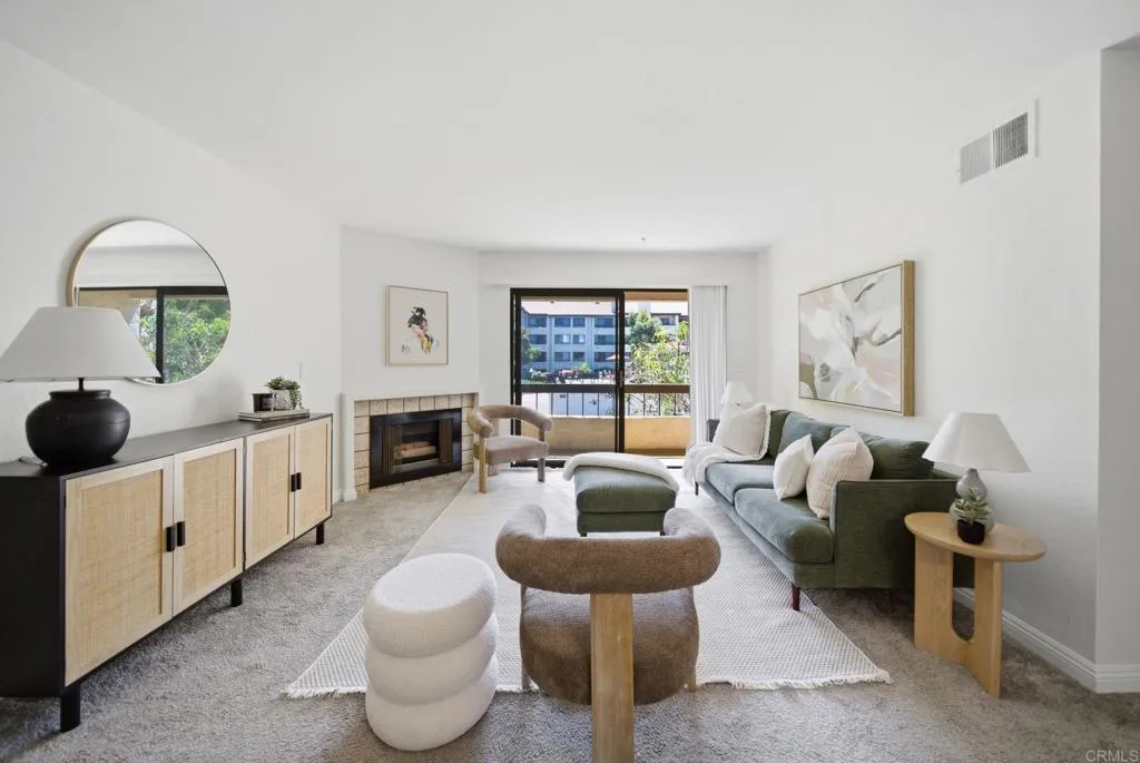 https://cdn.realtyfeed.com/cdn/127/306719415/75fa542847b3143752adb535cd3801ea.webp