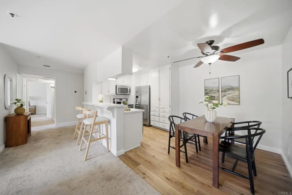 https://cdn.realtyfeed.com/cdn/127/306719415/814a7384bec6883d84d603f743054068.webp