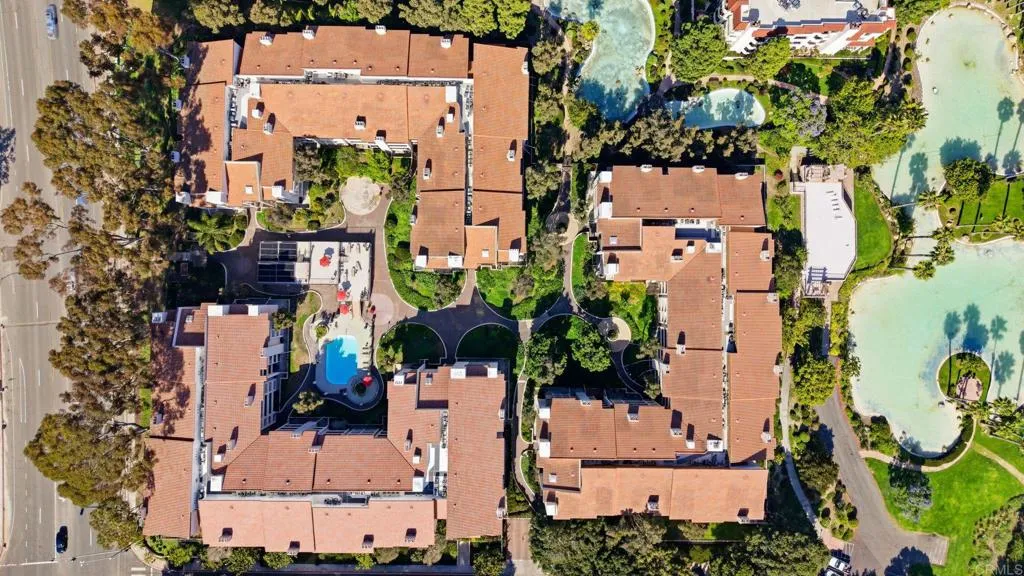 https://cdn.realtyfeed.com/cdn/127/306719415/a9dda21ad6ee811e5a90e60abcf165f9.webp