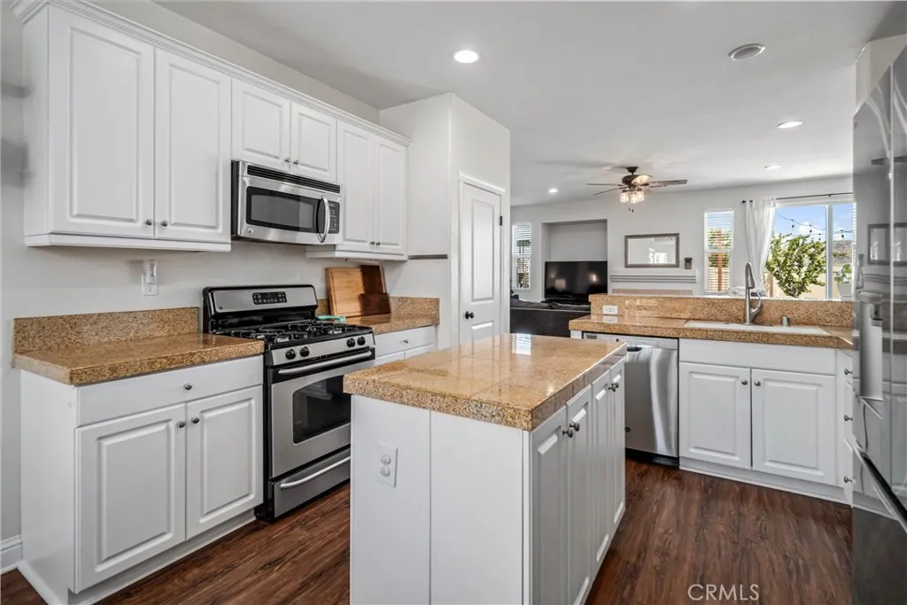 Tehachapi, CA 93561