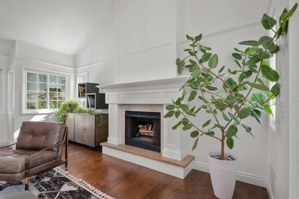 https://cdn.realtyfeed.com/cdn/127/306719442/4f485bdb1d83b3808db8226e936bcf77.webp