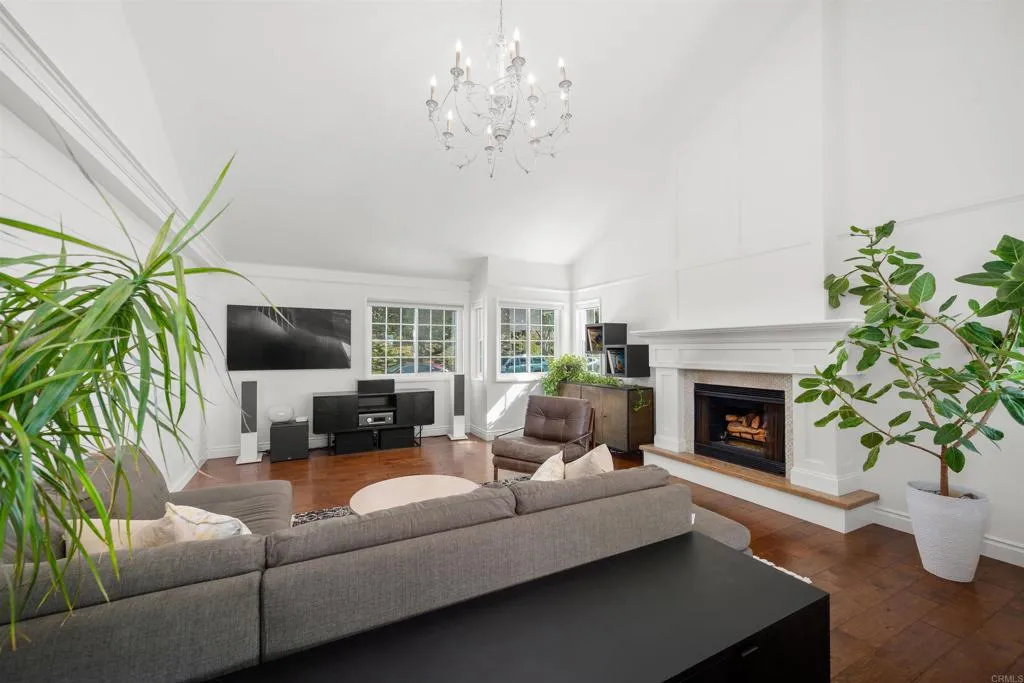 https://cdn.realtyfeed.com/cdn/127/306719442/84998eba79580fc8bd4eb15c59e5ca95.webp