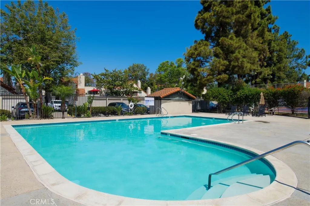 https://cdn.realtyfeed.com/cdn/127/306719463/0829949d701e86af4b25688aec8ed0d8.webp