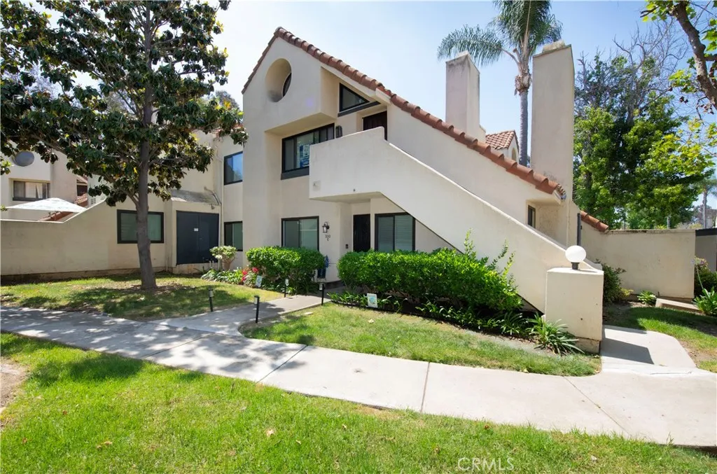 Vista, CA 92083