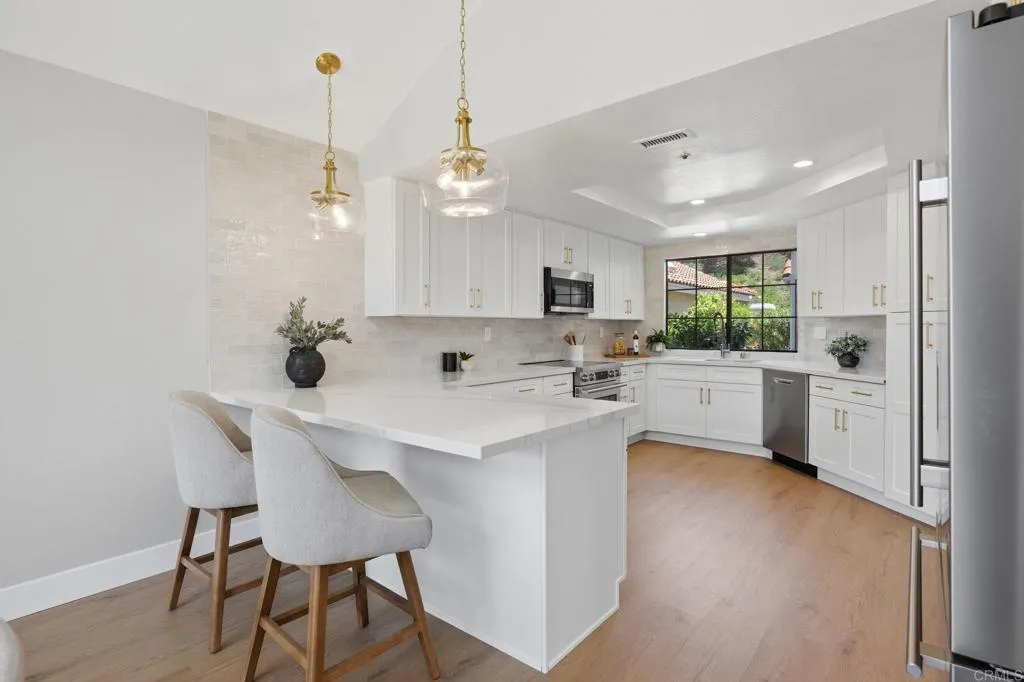 https://cdn.realtyfeed.com/cdn/127/306719489/2a64fa691cb71bbcc787859a8851d523.webp