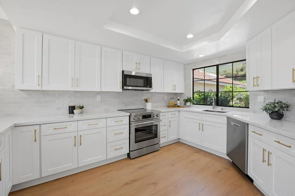 https://cdn.realtyfeed.com/cdn/127/306719489/ba6d161a12d776c3cc6fc22cbea71b20.webp