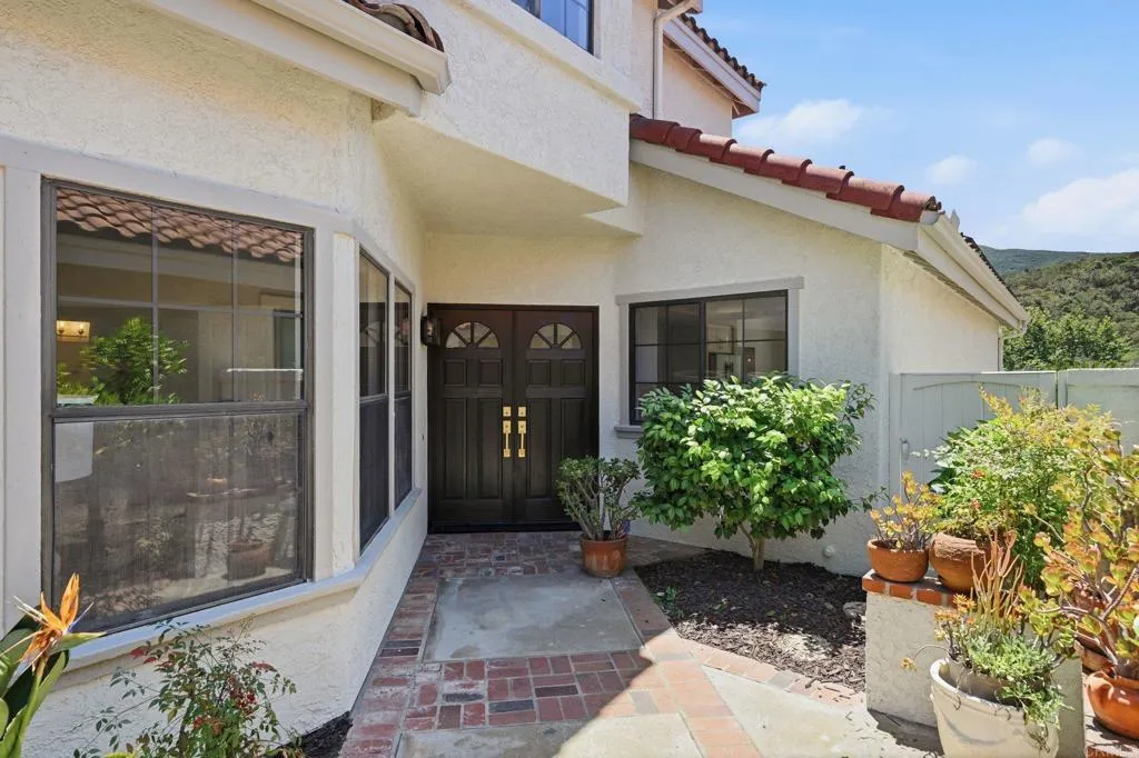 https://cdn.realtyfeed.com/cdn/127/306719489/bdf117ae393340fb32e8087cfddafaaf.webp