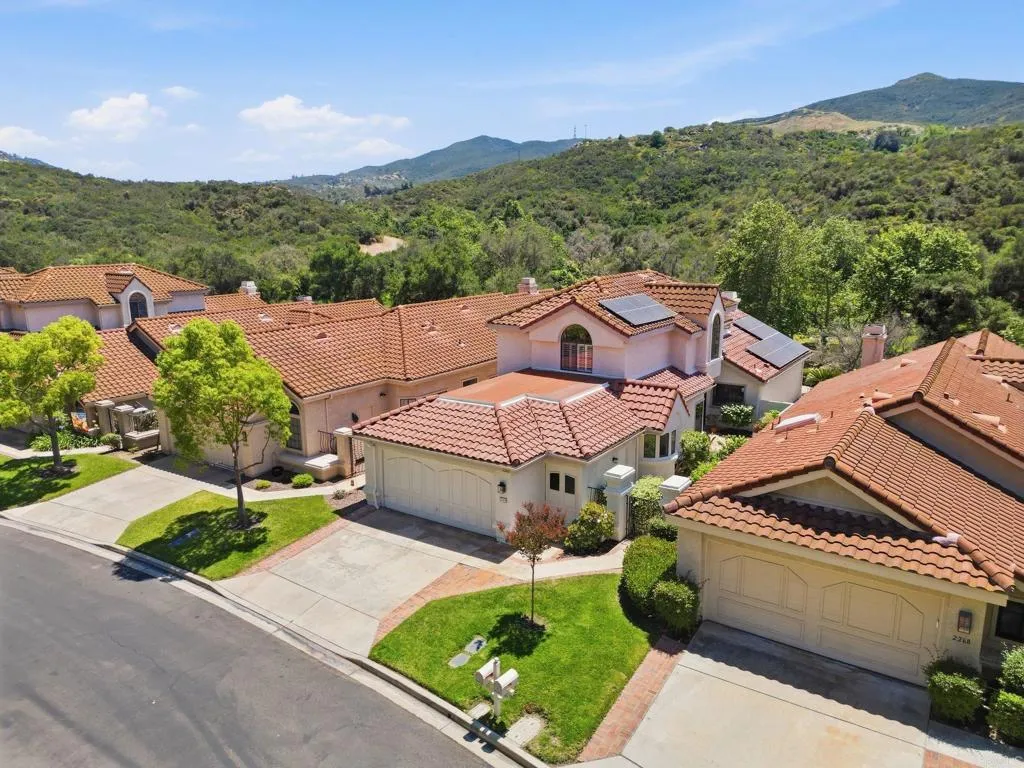 https://cdn.realtyfeed.com/cdn/127/306719489/d2b27d3b0120e3728bcc886dbc921621.webp