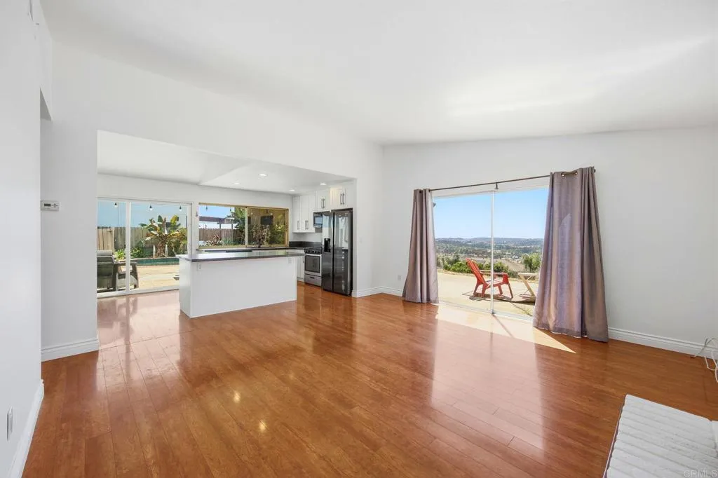 https://cdn.realtyfeed.com/cdn/127/306719505/4acc88e787ceab17b89d8ca6446c3f15.webp