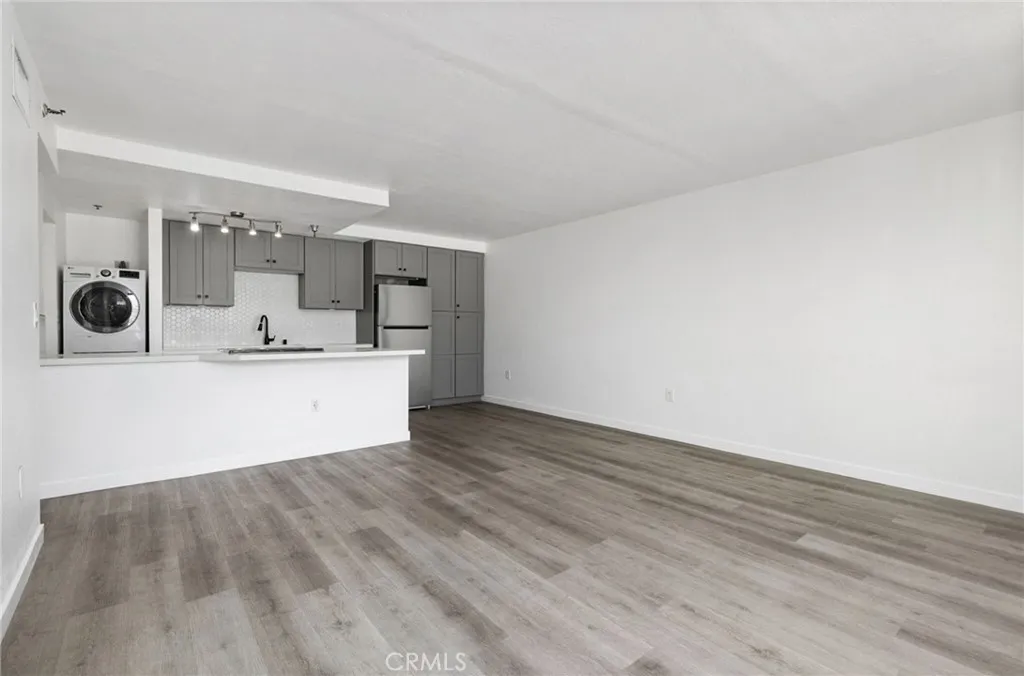 Photo #15: OC26106023 Listing: Photo #15