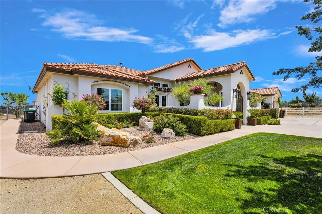 Oak Hills, CA 92344