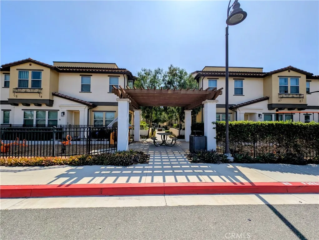 Santa Ana, CA 92704