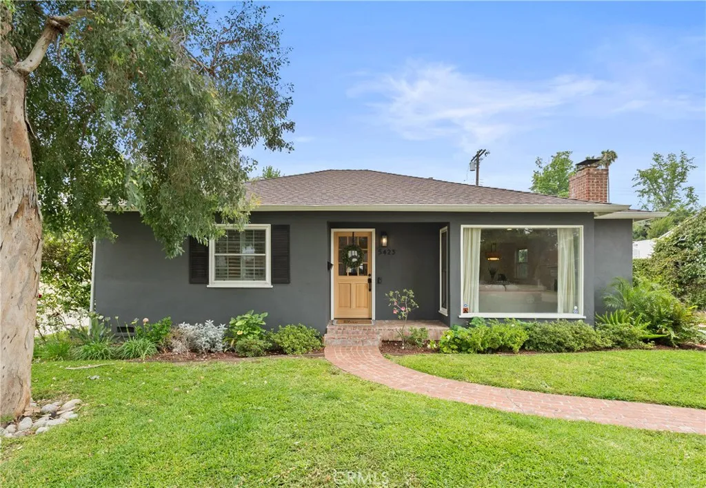 Sherman Oaks, CA 91411