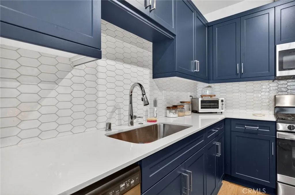 Photo #12: SW26105480 Listing: Photo #12