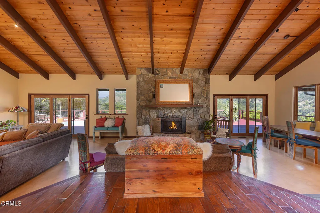 Oak View, CA 93022