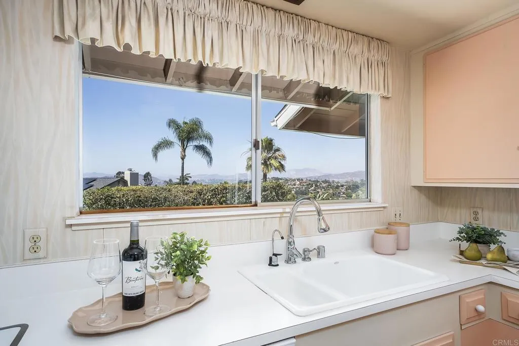 https://cdn.realtyfeed.com/cdn/127/306719586/0010b843a596b4decc065316ad189af7.webp