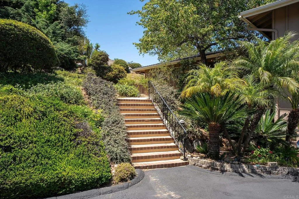 https://cdn.realtyfeed.com/cdn/127/306719586/566e585cb1b68b608a4b33422ab67c16.webp