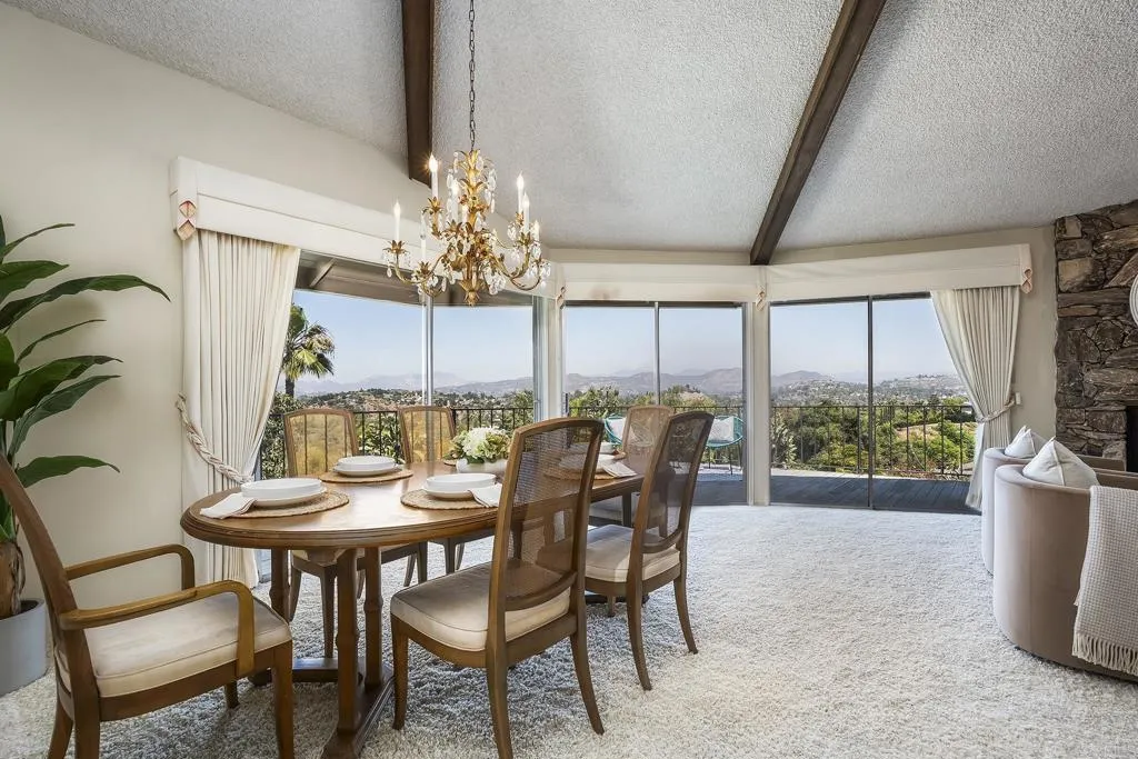 https://cdn.realtyfeed.com/cdn/127/306719586/bee8714f5359698130aae8ec7b5ceb91.webp