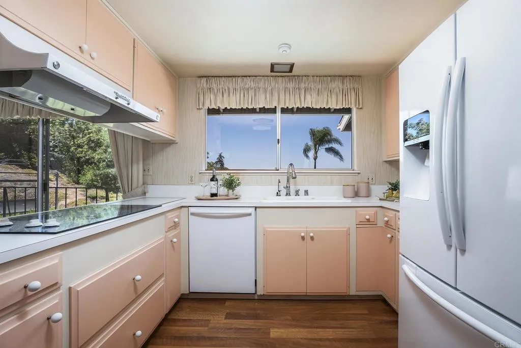 https://cdn.realtyfeed.com/cdn/127/306719586/efc5292969e5a2fbcb967fe74b4ed9de.webp