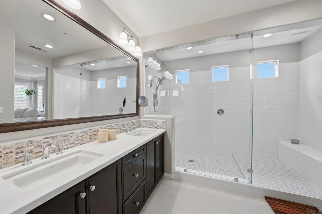 https://cdn.realtyfeed.com/cdn/127/306719601/0aa66b4c2f911ce8f49769c748c95fe2.webp