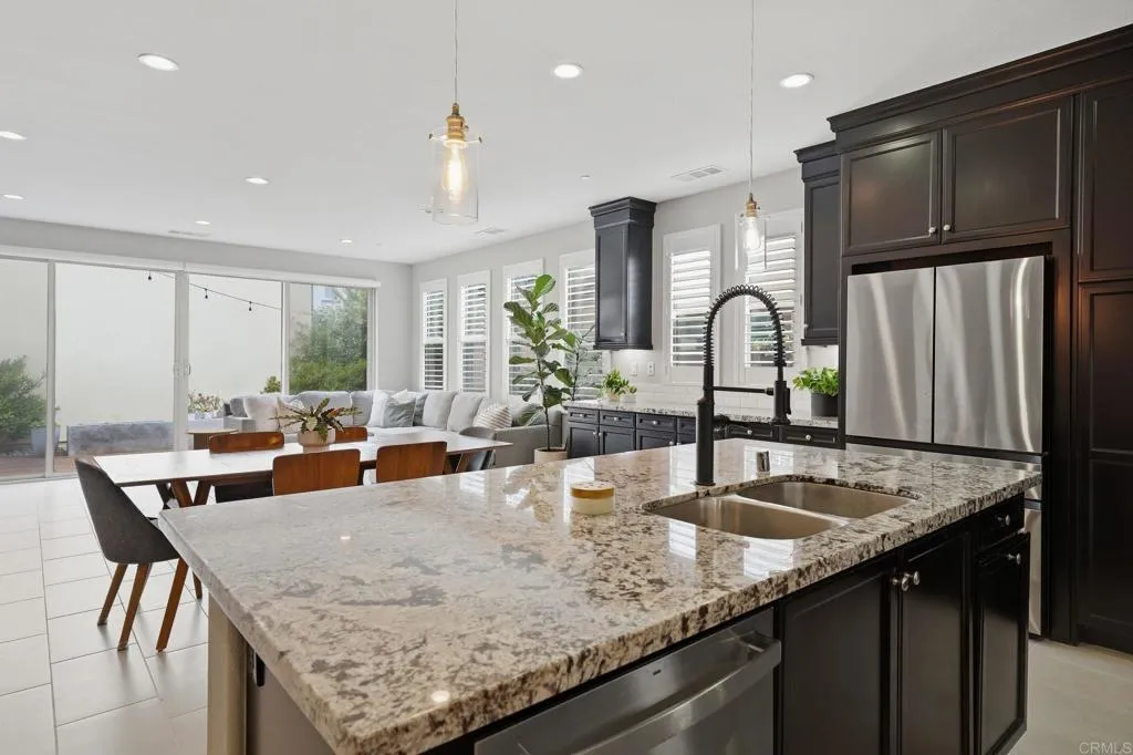 https://cdn.realtyfeed.com/cdn/127/306719601/366552f1feea87cca34d9914ef488382.webp