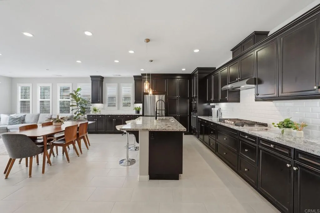 https://cdn.realtyfeed.com/cdn/127/306719601/6e2e314922052ce95ef0748ab15750c0.webp
