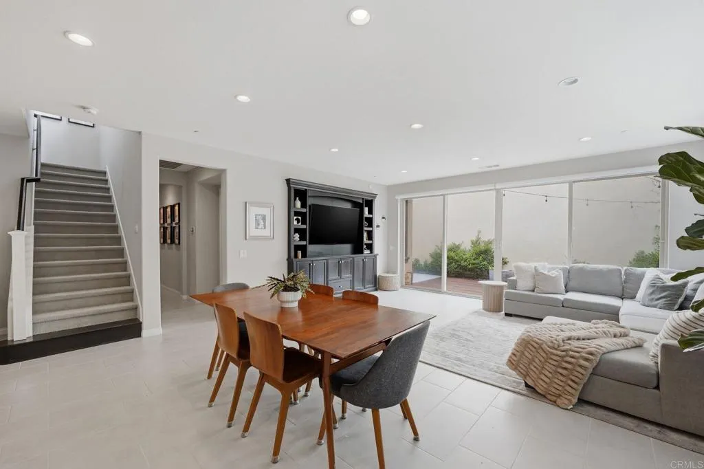 https://cdn.realtyfeed.com/cdn/127/306719601/6f2aa4f571ce5d20e429ce6a4c59b3af.webp