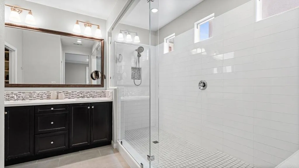 https://cdn.realtyfeed.com/cdn/127/306719601/78a0f3cdd9bfcd480610e2c71133c25e.webp