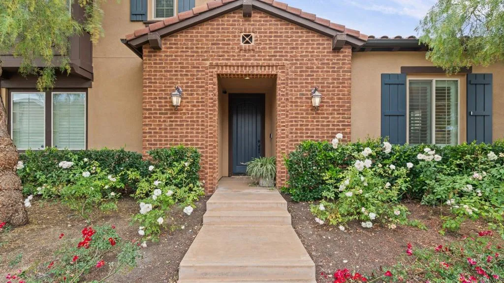 https://cdn.realtyfeed.com/cdn/127/306719601/8a639652f632ef1b92a9f968337d6541.webp