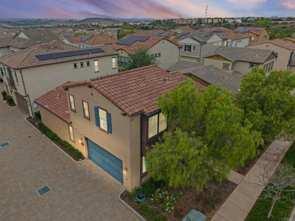 https://cdn.realtyfeed.com/cdn/127/306719601/8f36b3f298cd62c614032a091815d4c8.webp