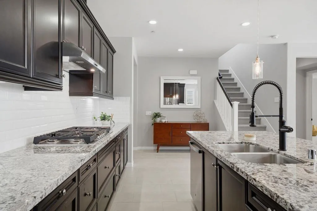 https://cdn.realtyfeed.com/cdn/127/306719601/9644ff6a0f15c17de0e0ab5288bc612f.webp