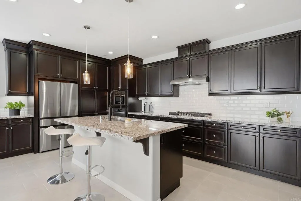 https://cdn.realtyfeed.com/cdn/127/306719601/aed270c3c9238ad21ed833183982f07c.webp