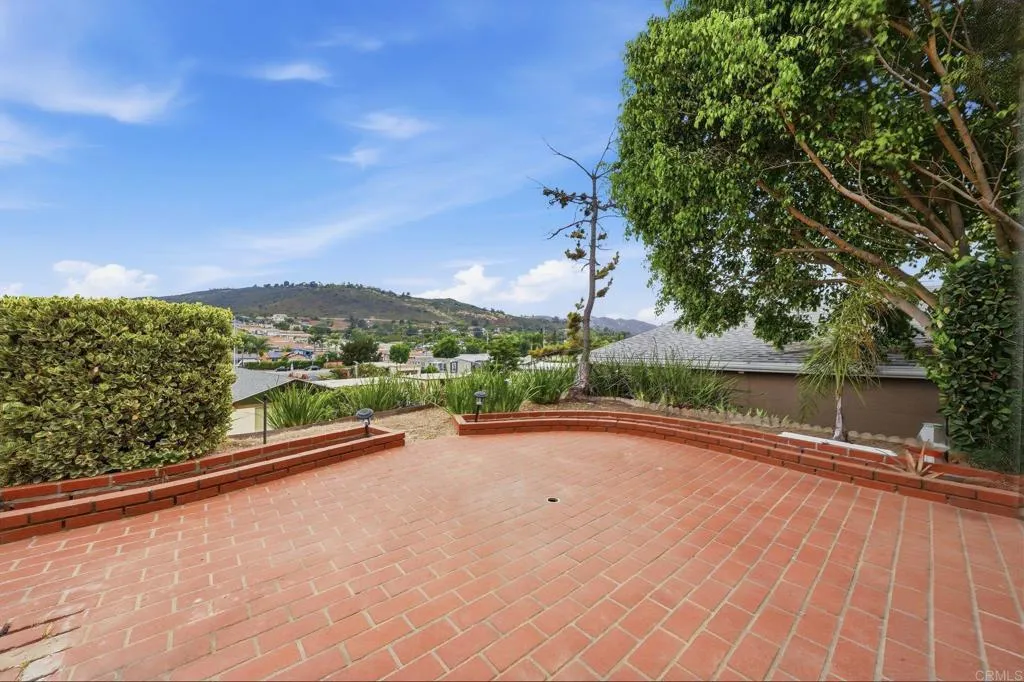 https://cdn.realtyfeed.com/cdn/127/306719653/c4a8d54ad988f423e9a1eaad050ea630.webp