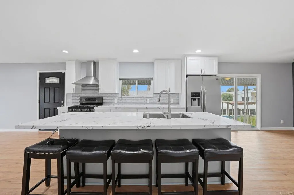 https://cdn.realtyfeed.com/cdn/127/306719653/ccf861e454a1152d29cc2aa7418f73c0.webp