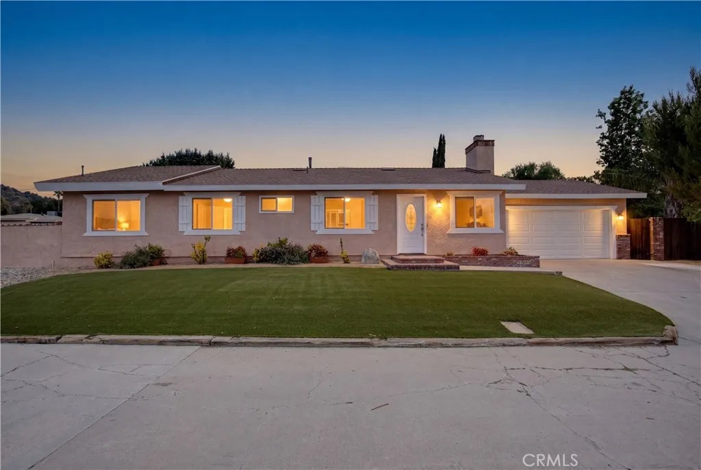 Castaic, CA 91384